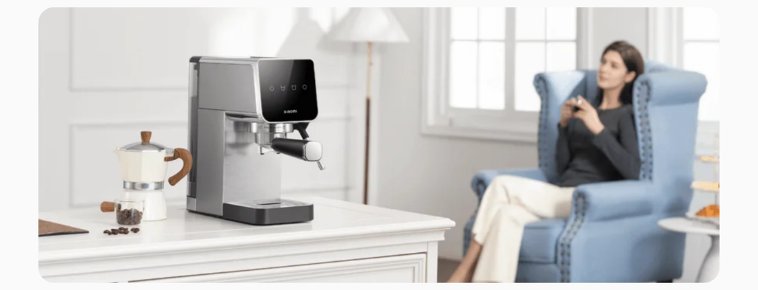 Mazais, bet jaudīgais „Xiaomi Semi-automatic Espresso Machine” gatavo gardu kafiju